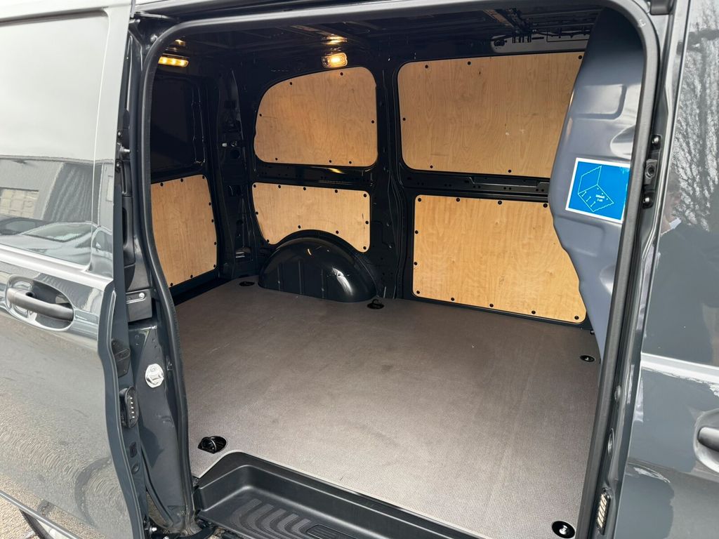 Mercedes-Benz Vito 2024