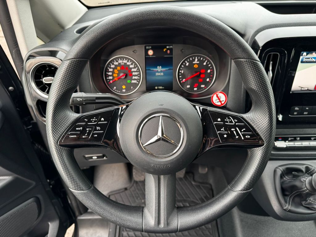 Mercedes-Benz Vito 2024