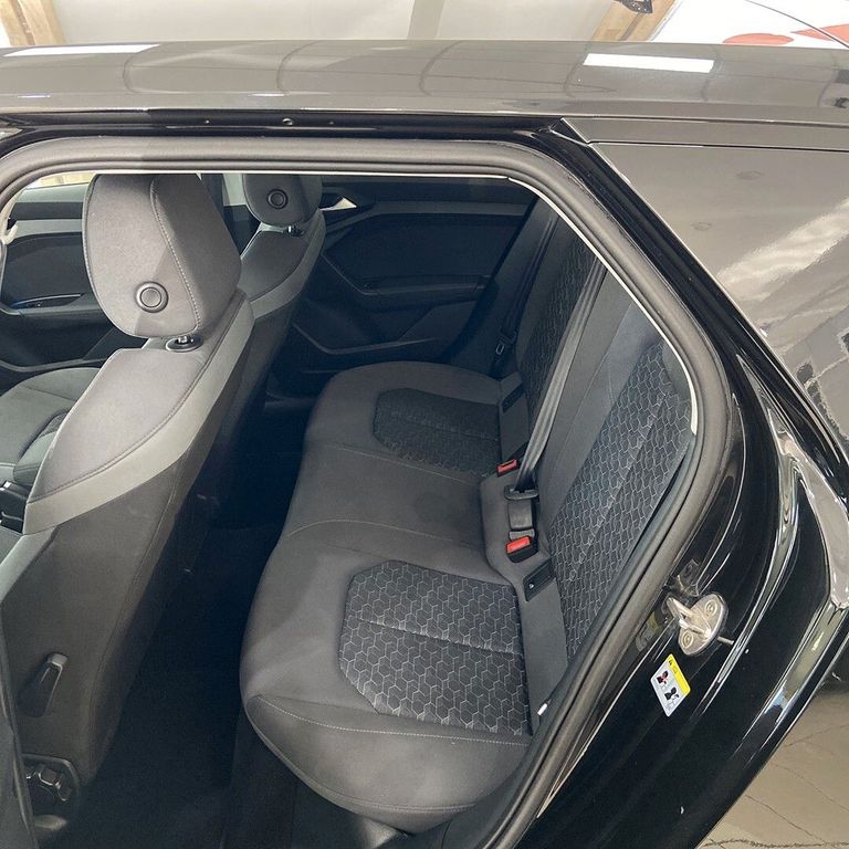 Audi A1 2025