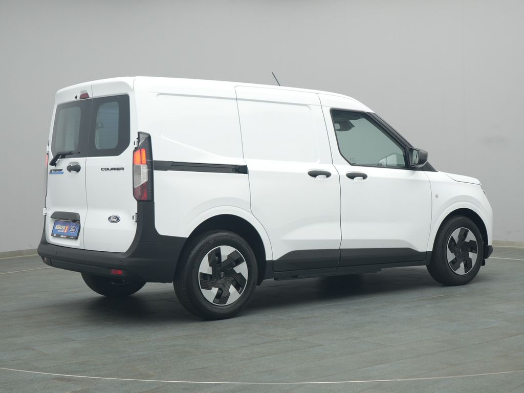 Ford Transit Courier 2025