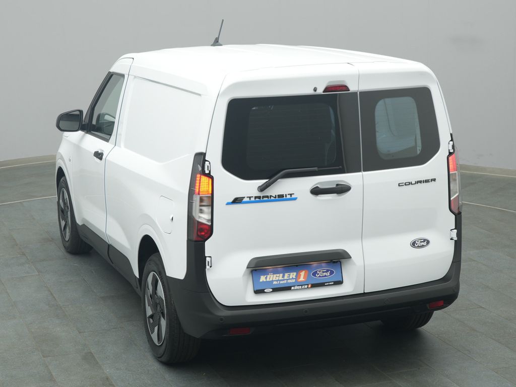 Ford Transit Courier 2025