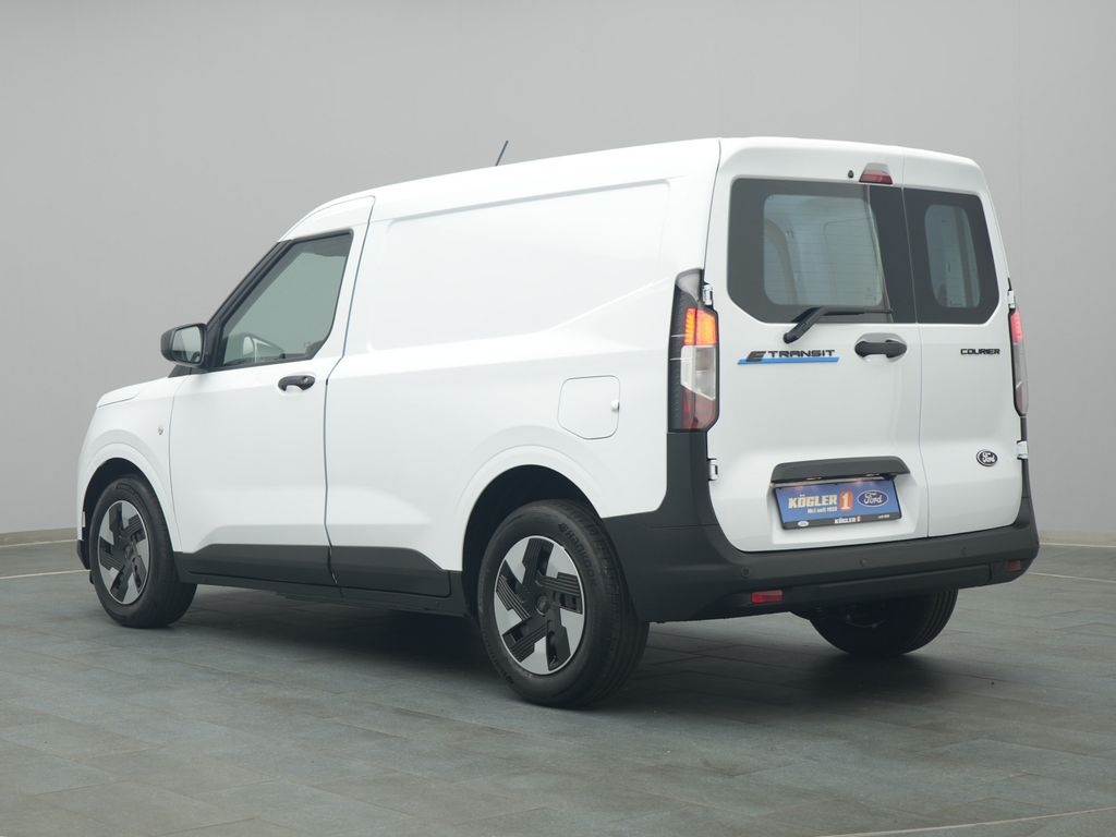 Ford Transit Courier 2025