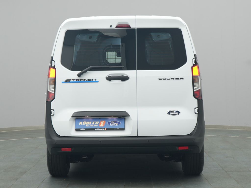 Ford Transit Courier 2025