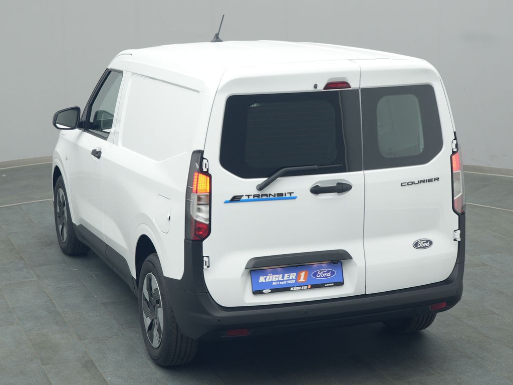 Ford Transit Courier 2025