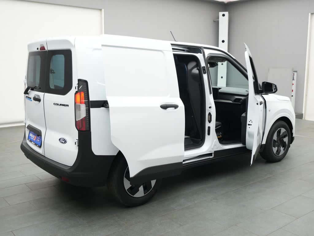 Ford Transit Courier 2025
