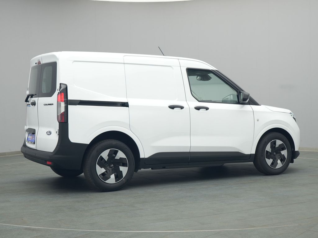 Ford Transit Courier 2025