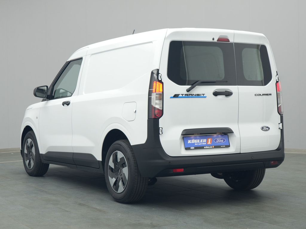 Ford Transit Courier 2025