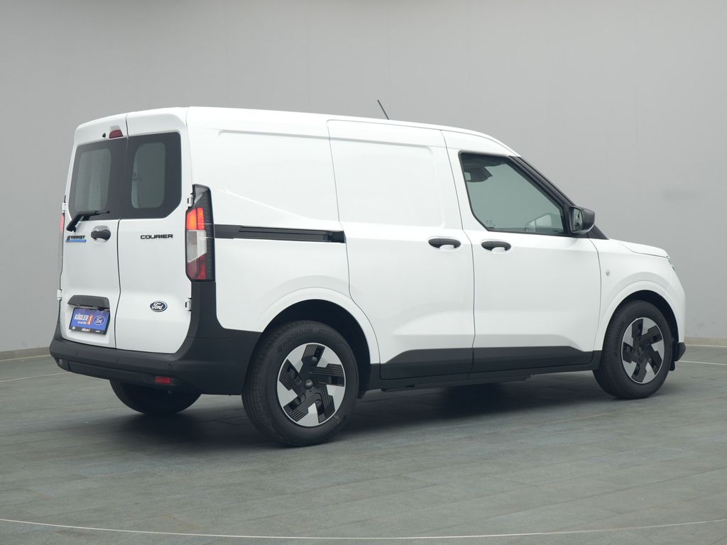 Ford Transit Courier 2025