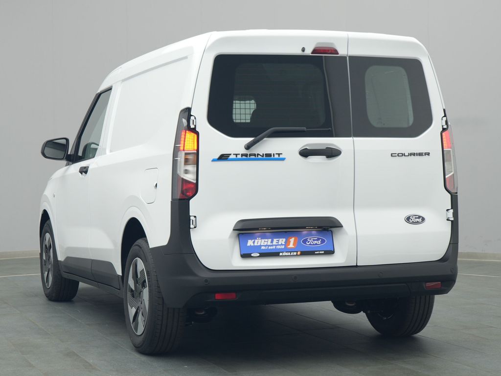 Ford Transit Courier 2025