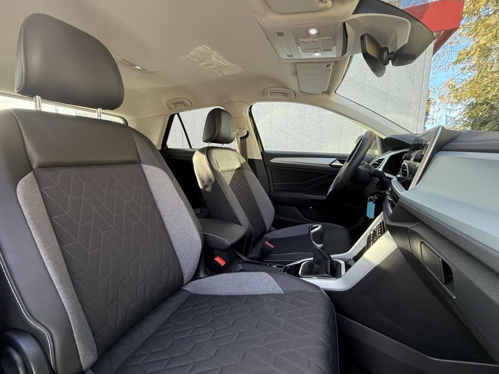 Volkswagen T-Roc 2025