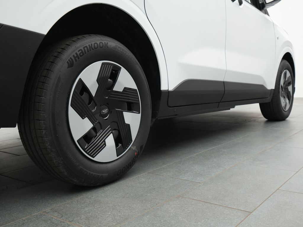 Ford Transit Courier 2025