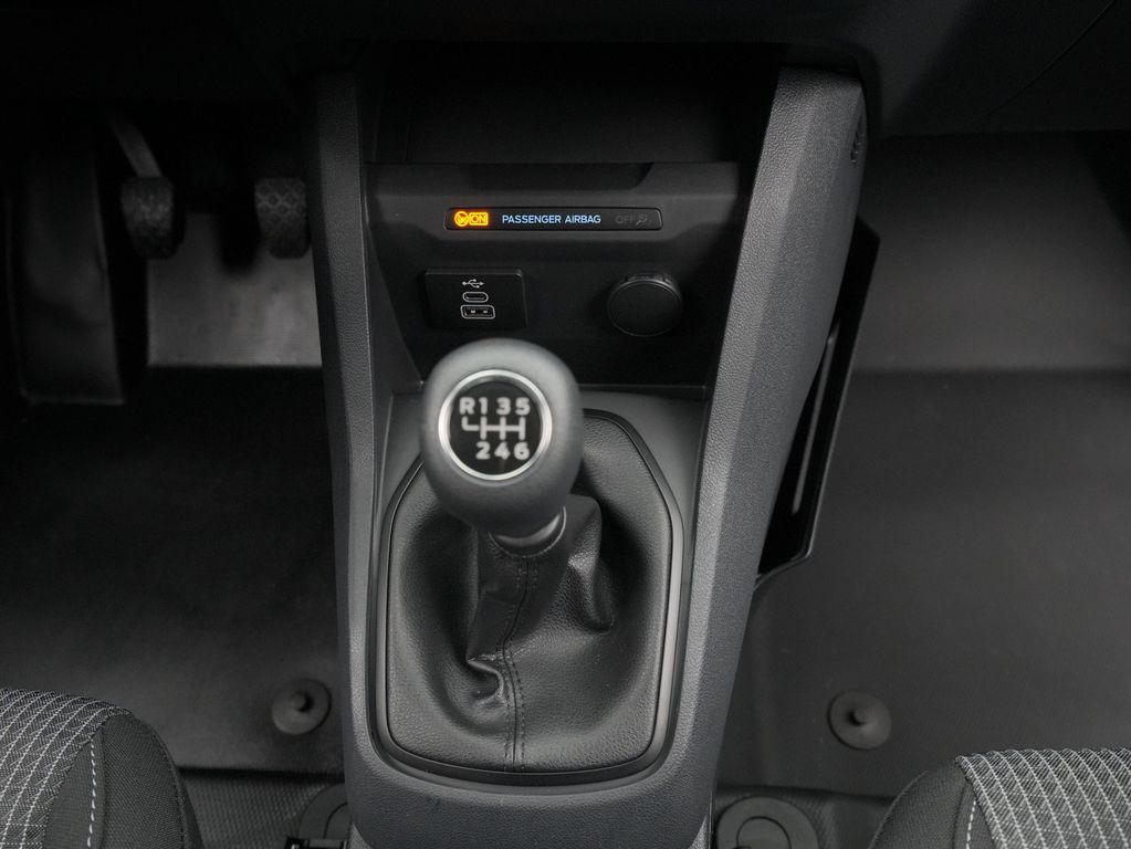 Ford Transit Courier 2025