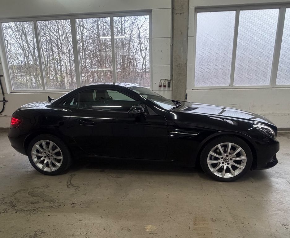 Mercedes-Benz SLC 180 2019