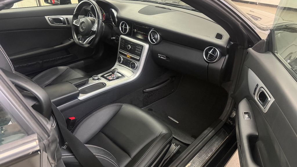 Mercedes-Benz SLC 180 2019