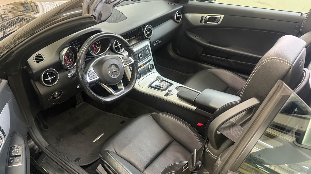 Mercedes-Benz SLC 180 2019