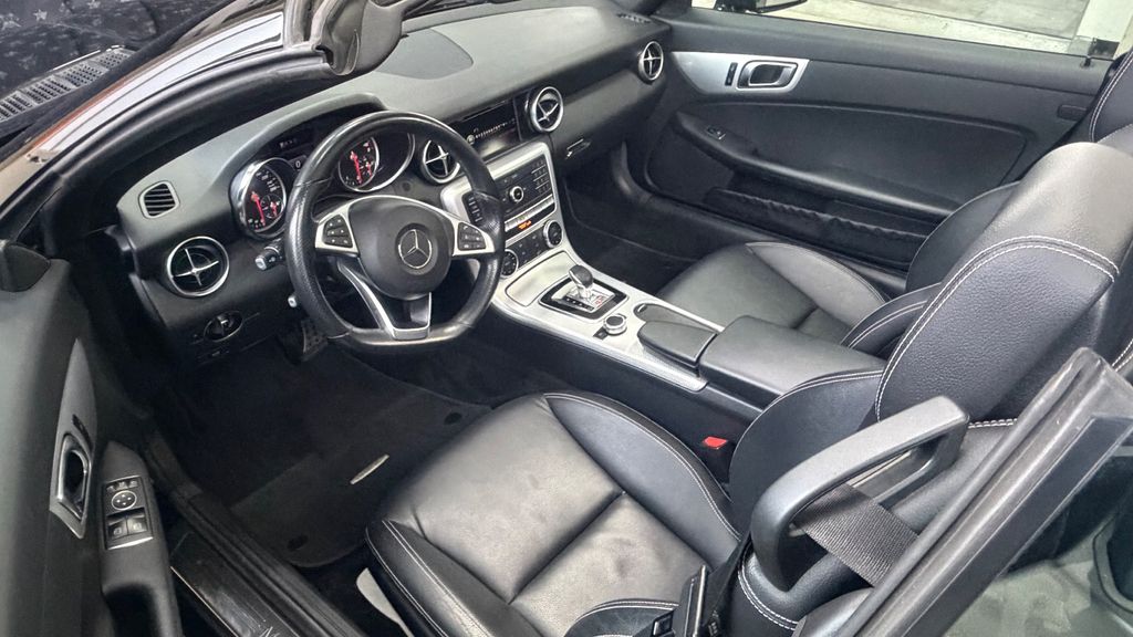 Mercedes-Benz SLC 180 2019