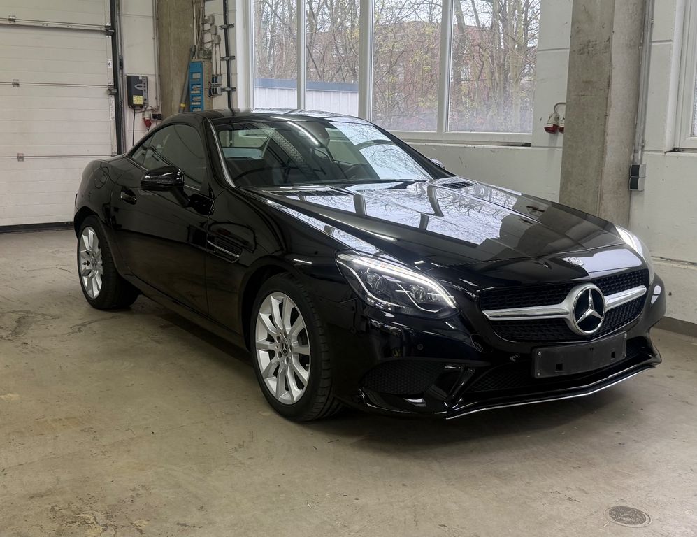 Mercedes-Benz SLC 180 2019