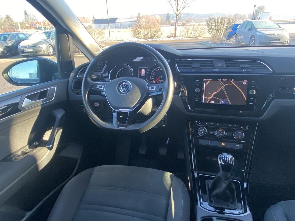 Volkswagen Touran 2021