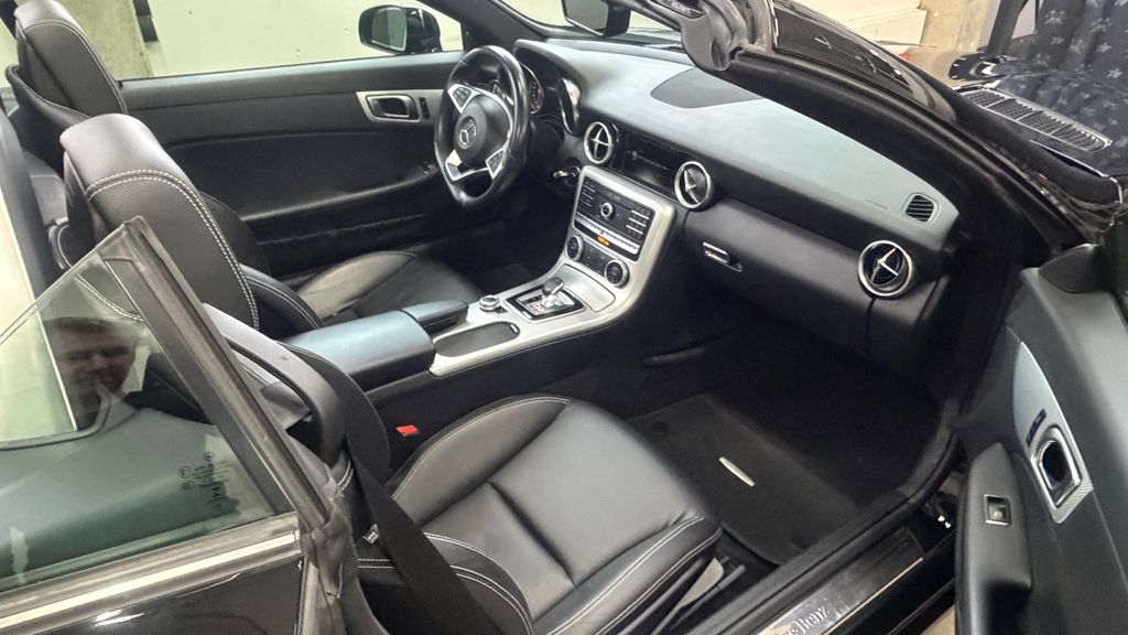 Mercedes-Benz SLC 180 2019