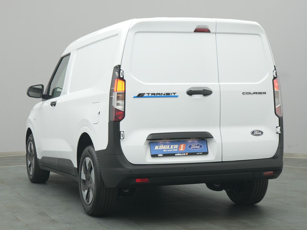 Ford Transit Courier 2025