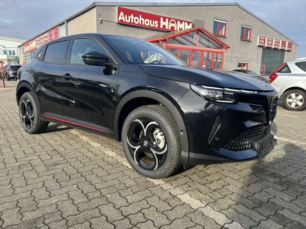 Alfa Romeo Junior 2025