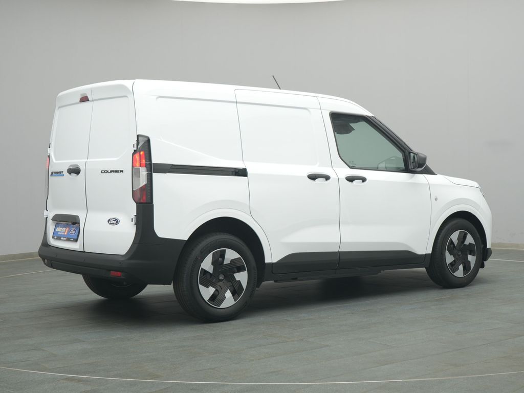 Ford Transit Courier 2025