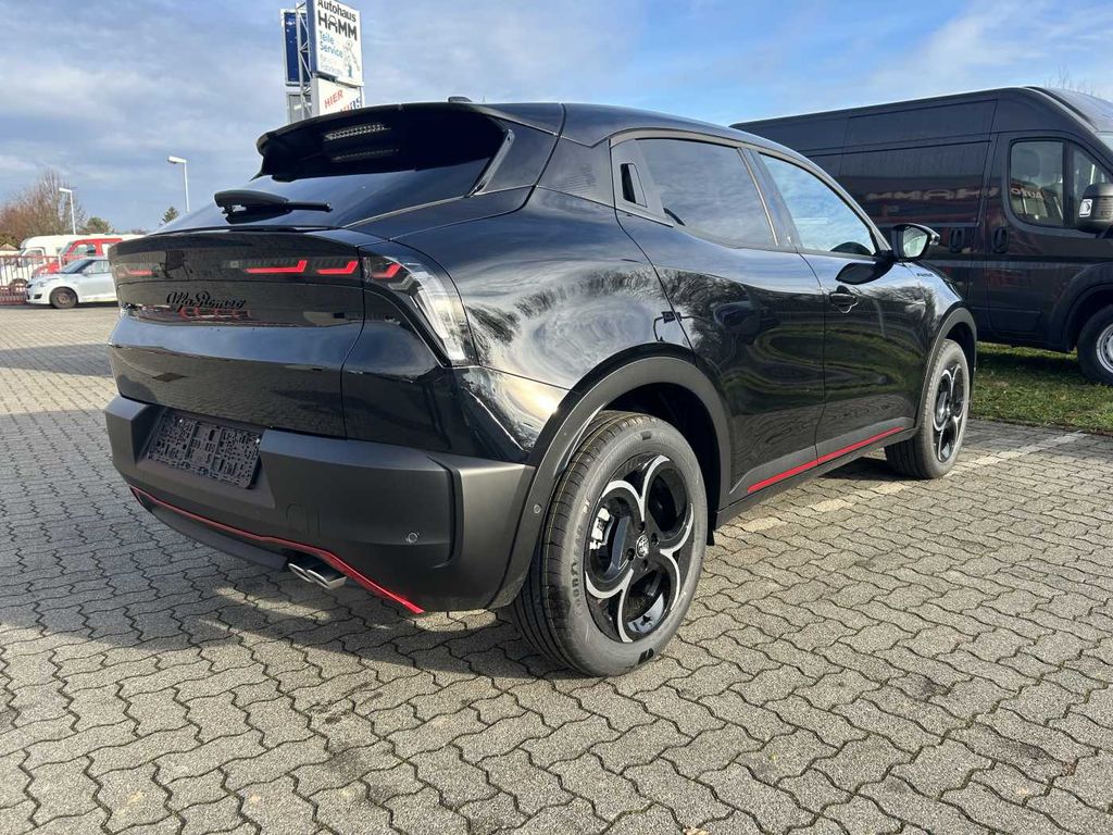 Alfa Romeo Junior 2025