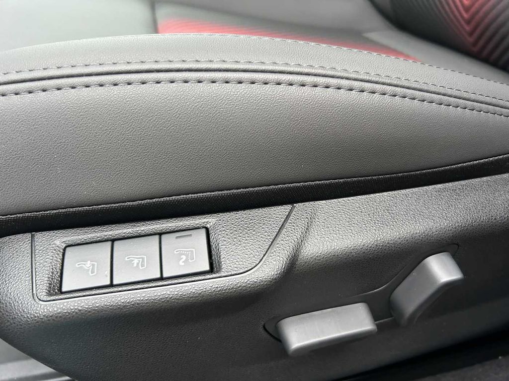 Alfa Romeo Junior 2025