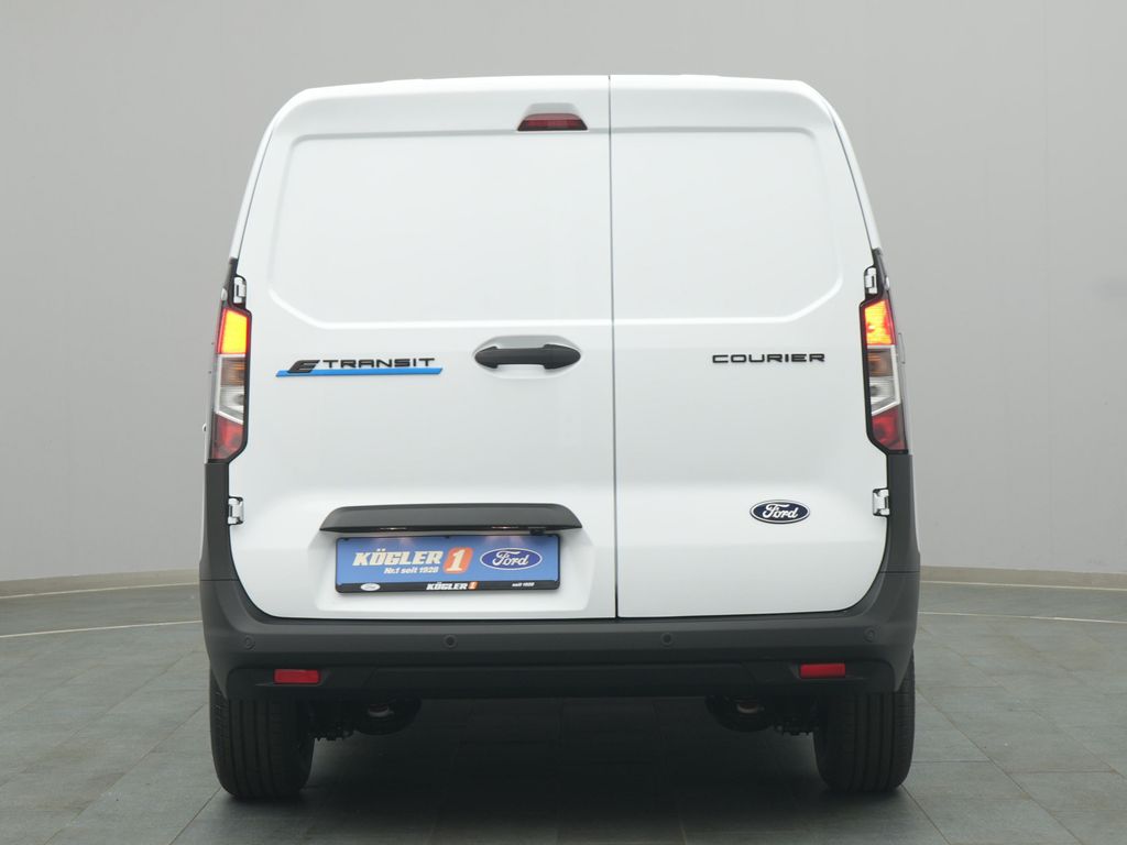 Ford Transit Courier 2025
