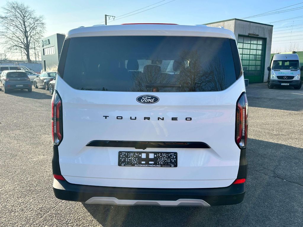 Ford Tourneo Custom 2025