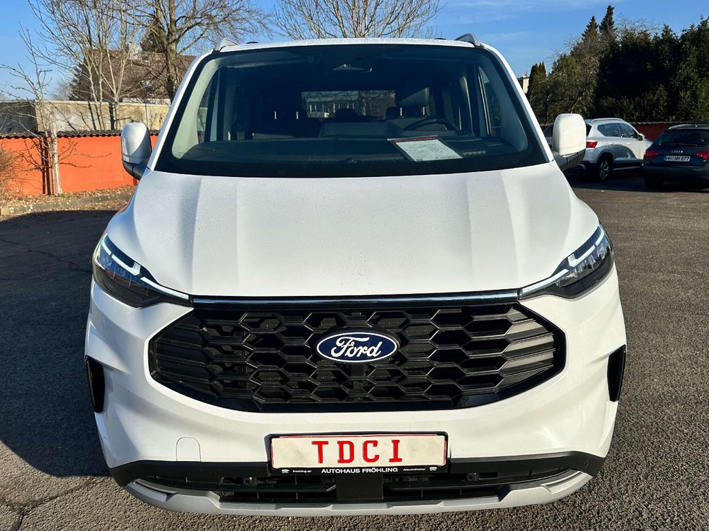 Ford Tourneo Custom 2025