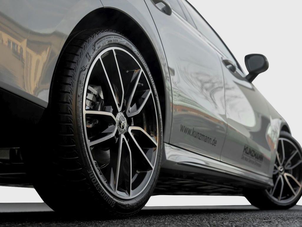 Mercedes-Benz CLA 180 2025