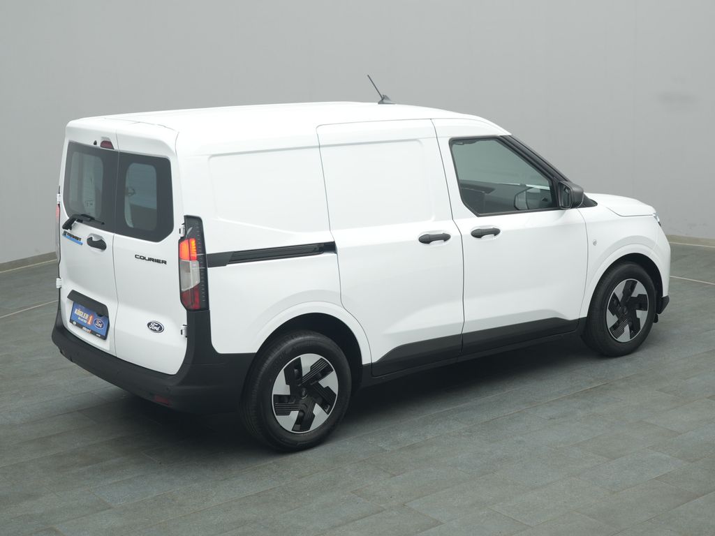 Ford Transit Courier 2025