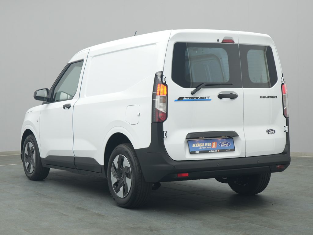 Ford Transit Courier 2025
