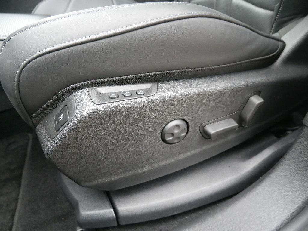 DS Automobiles DS7 (Crossback) 2023