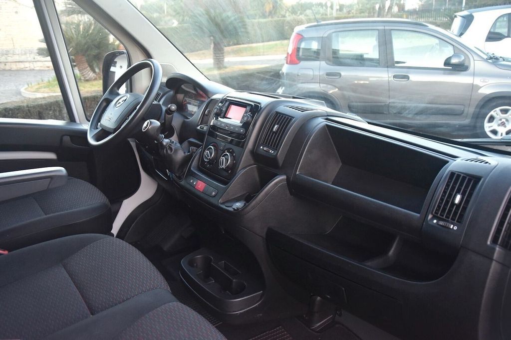 Opel Movano 2024
