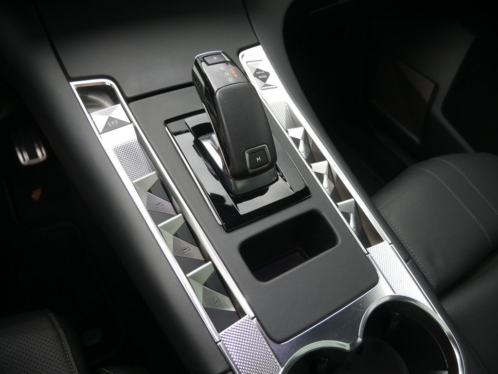 DS Automobiles DS7 (Crossback) 2023