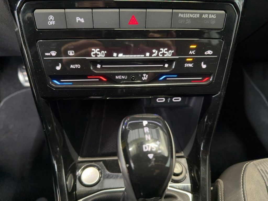 Volkswagen T-Cross 2024