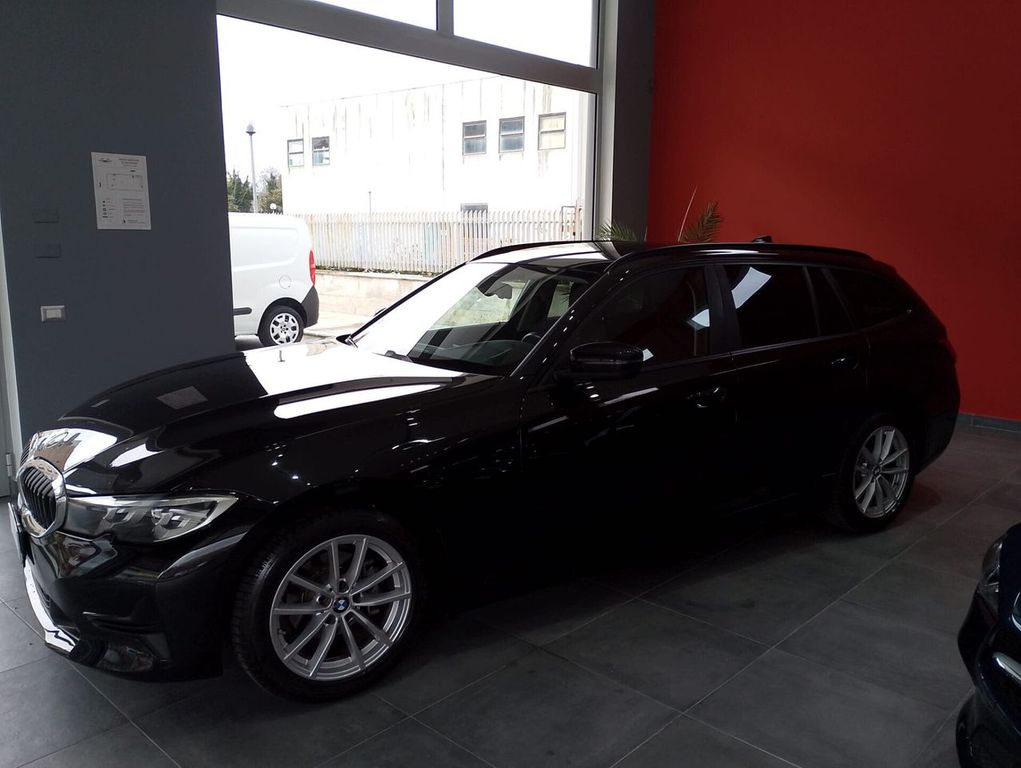 BMW 318 2020