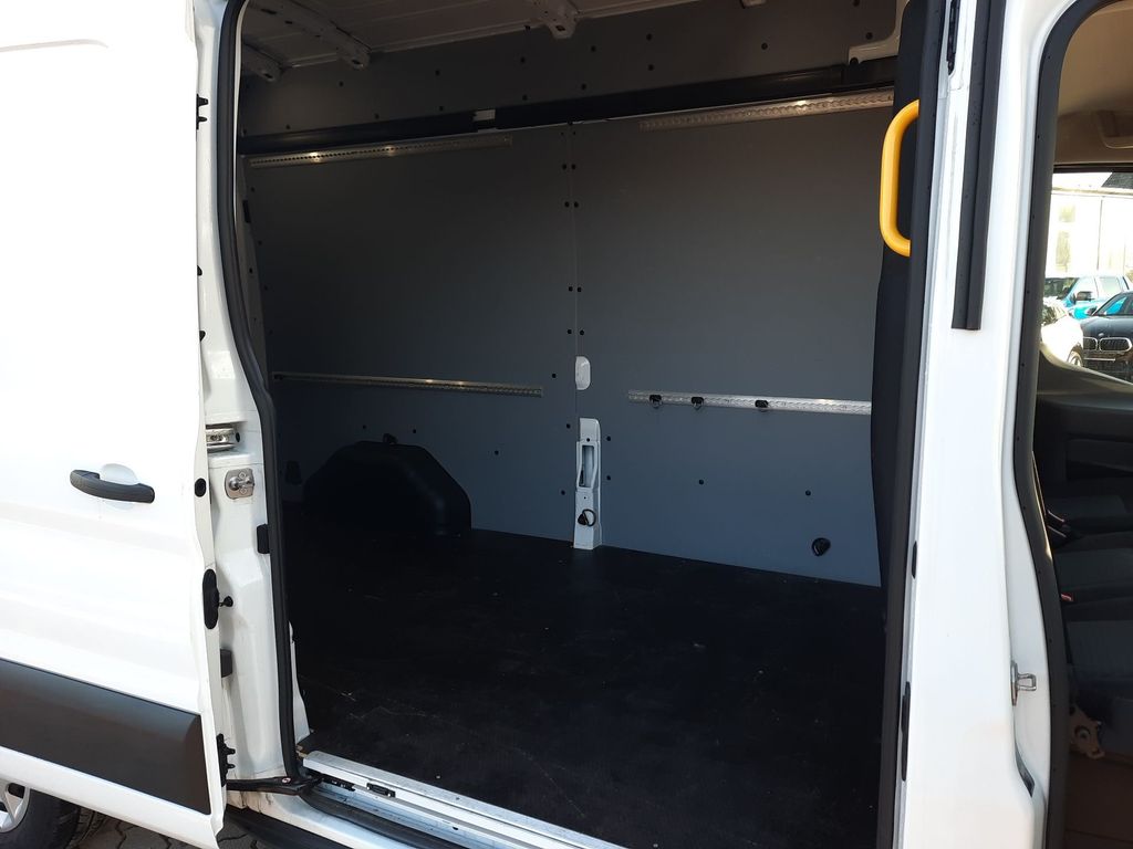 Ford Transit 2024