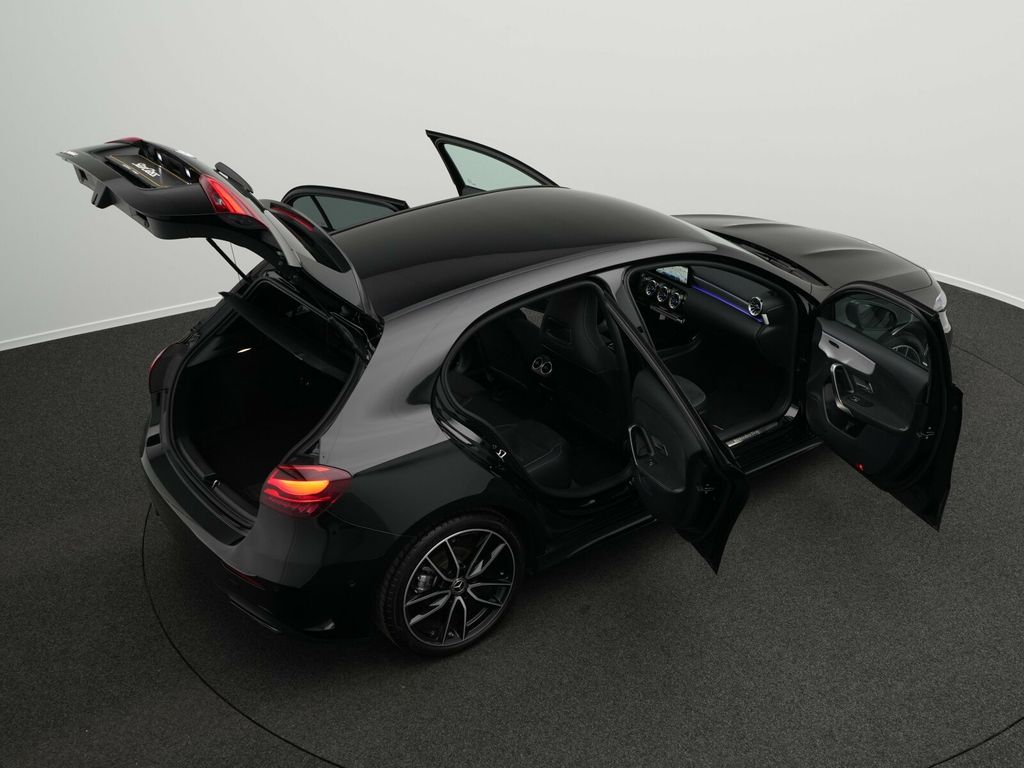 Mercedes-Benz A 200 2025