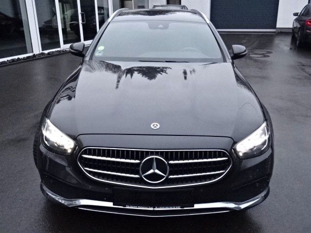 Mercedes-Benz E 200 2021