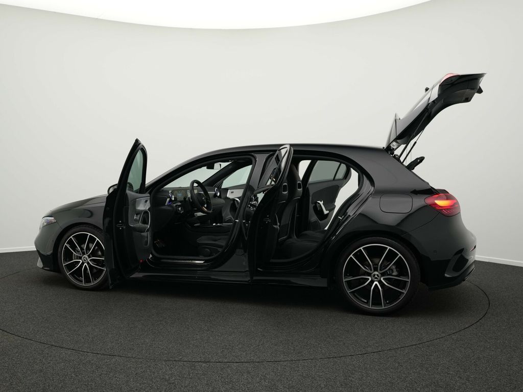 Mercedes-Benz A 200 2025