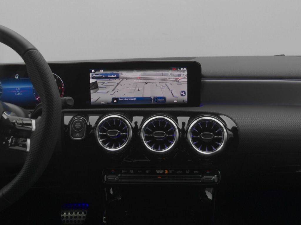 Mercedes-Benz A 200 2025