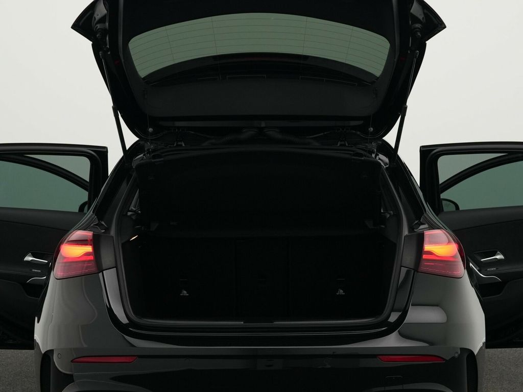 Mercedes-Benz A 200 2025