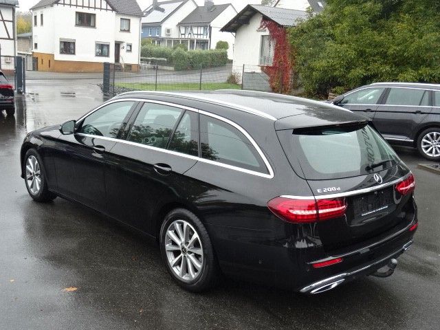 Mercedes-Benz E 200 2021