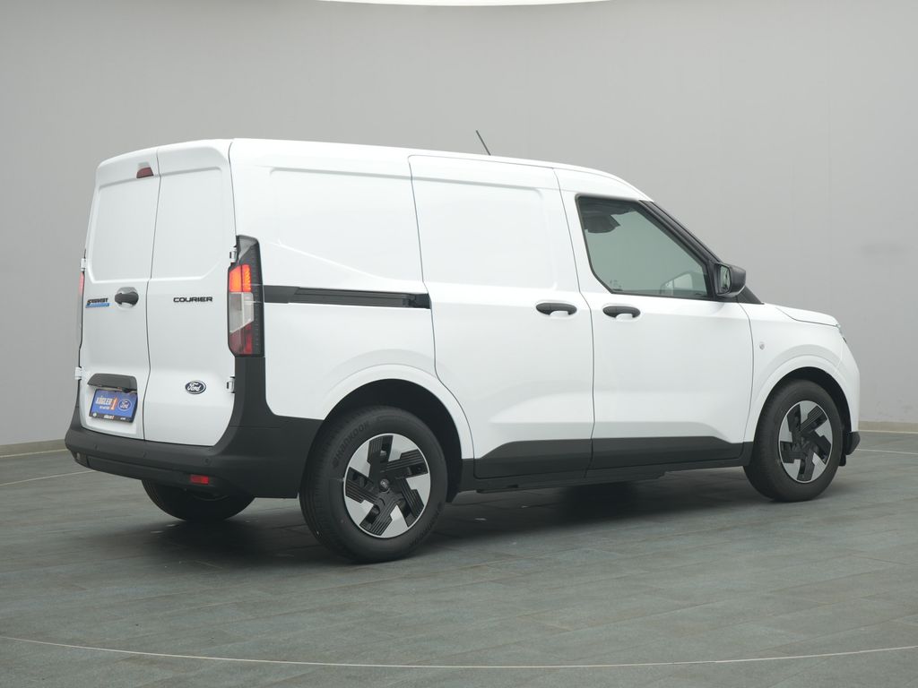 Ford Transit Courier 2025