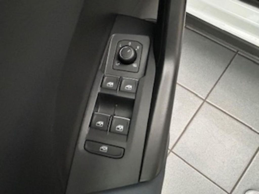 Volkswagen T-Cross 2025