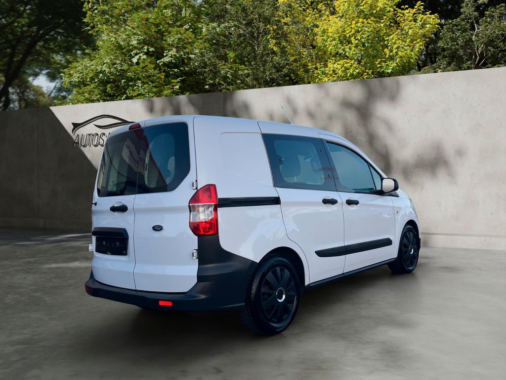Ford Transit Courier 2019
