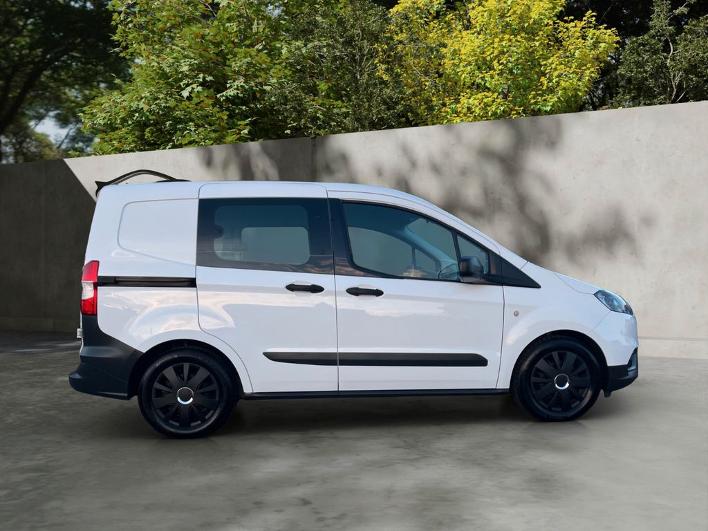 Ford Transit Courier 2019